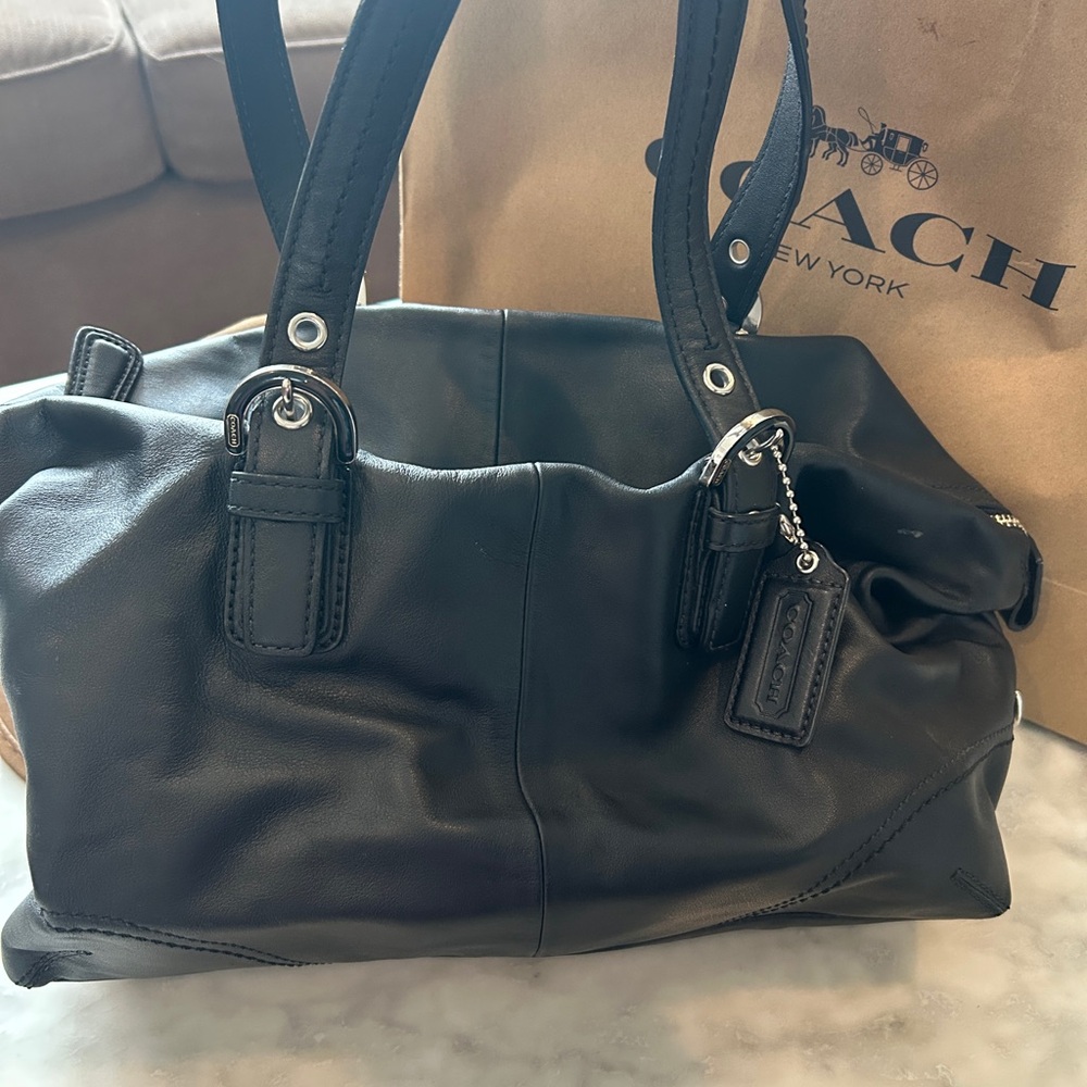 ⭐️coach leather bag ⭐️